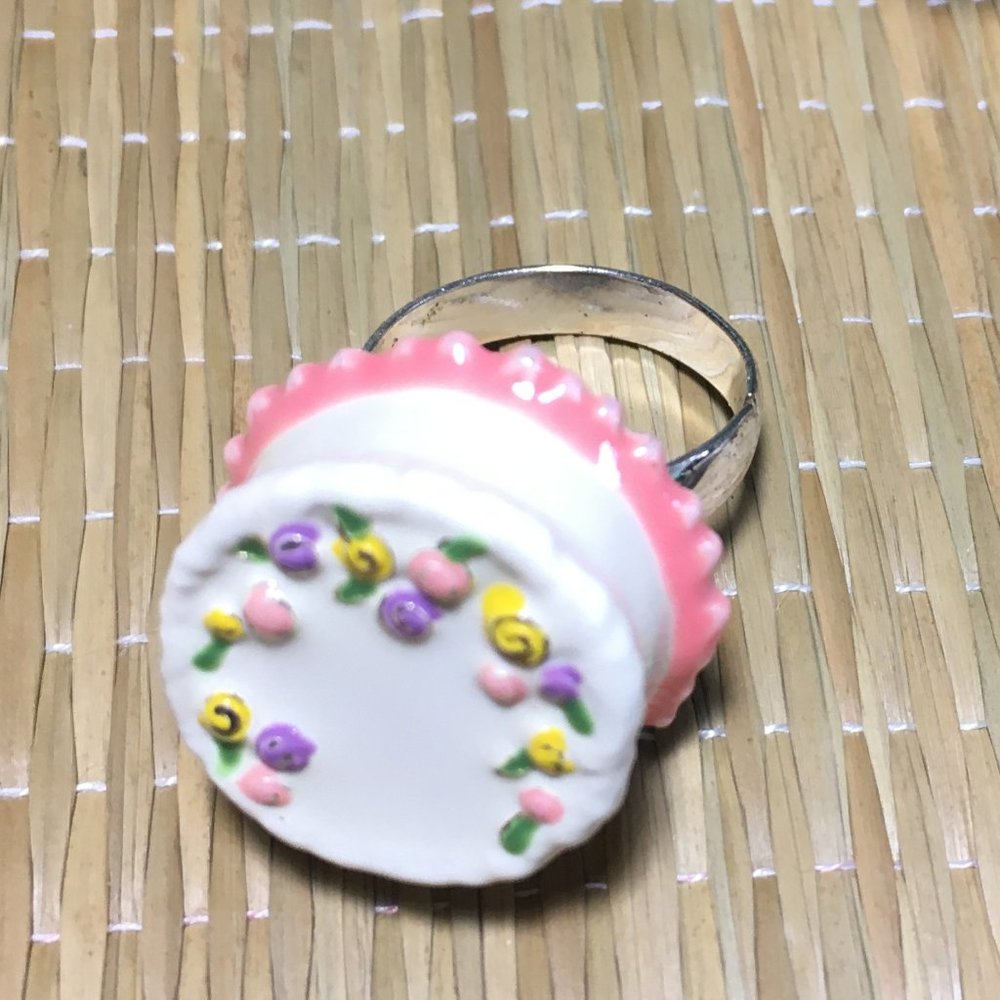 💖 4/$25 Birthday Girl Cake Ring - Adjustable